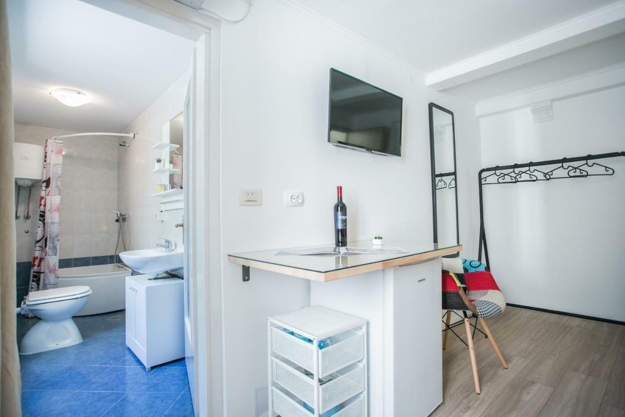 Guest House Mendi Trogir Exterior photo