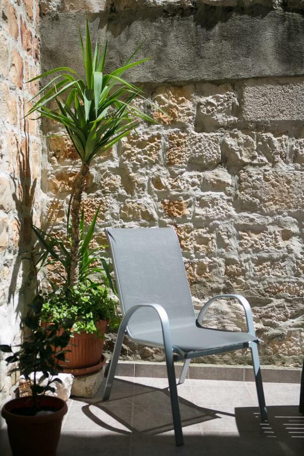 Guest House Mendi Trogir Exterior photo