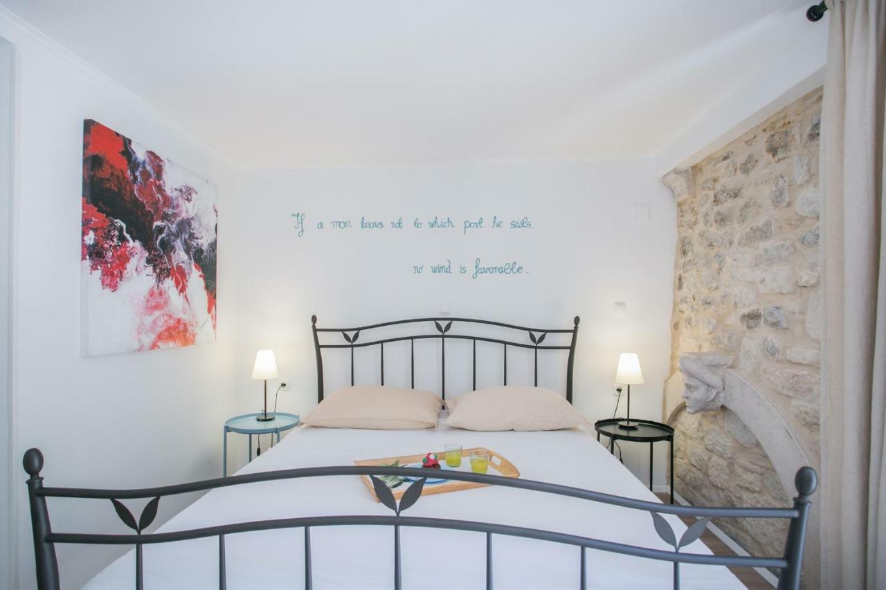 Guest House Mendi Trogir Exterior photo