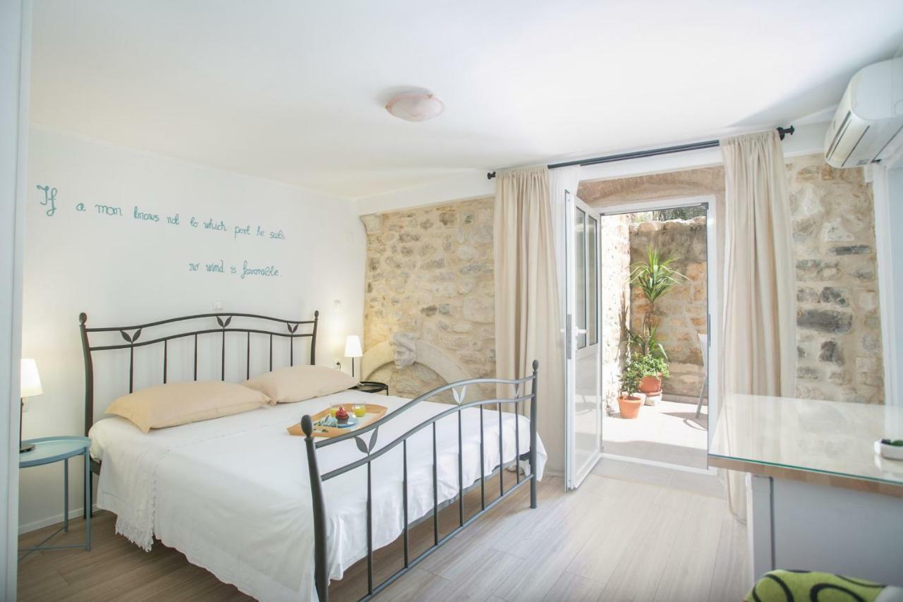 Guest House Mendi Trogir Exterior photo