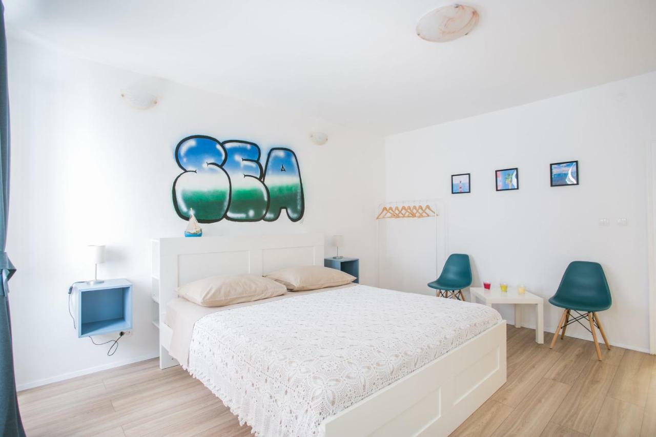 Guest House Mendi Trogir Exterior photo