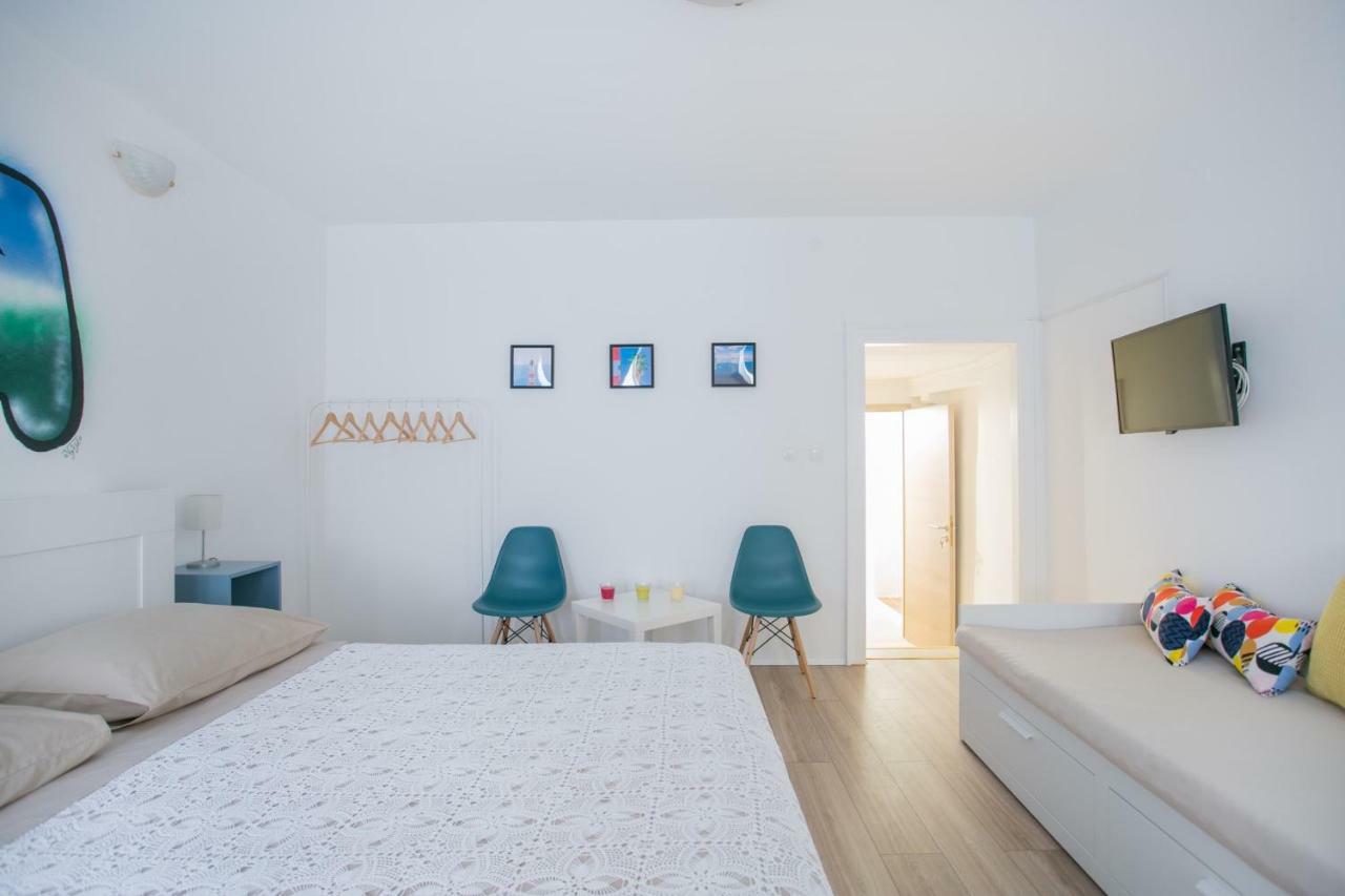 Guest House Mendi Trogir Exterior photo