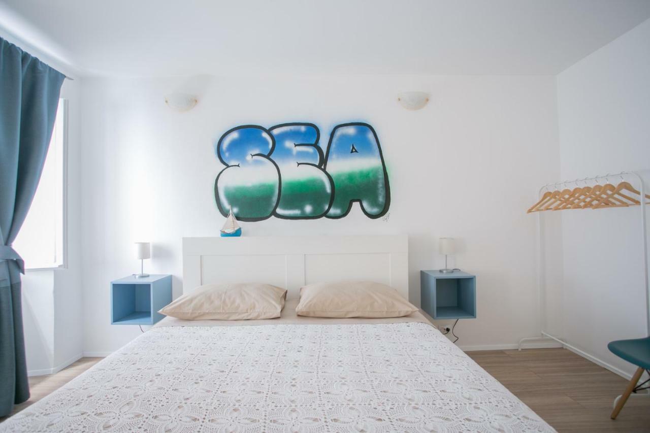 Guest House Mendi Trogir Exterior photo